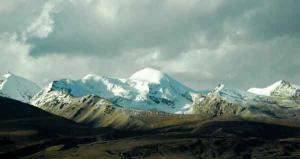 Nagqu Nyainqentanglha Mountain